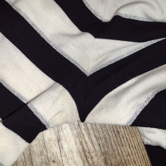 White House Black Market White, Black and Silver Striped Top, Size XS - Picture 5 of 8